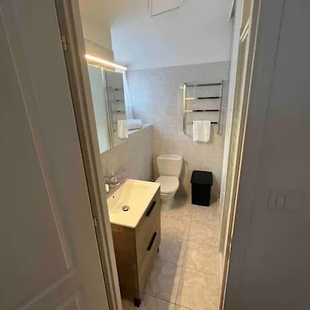 T2 Hyper Centre Аяччо