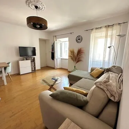 T2 Hyper Centre * Ajaccio (Corsica)