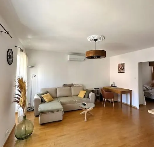 Apartment T2 Hyper Centre